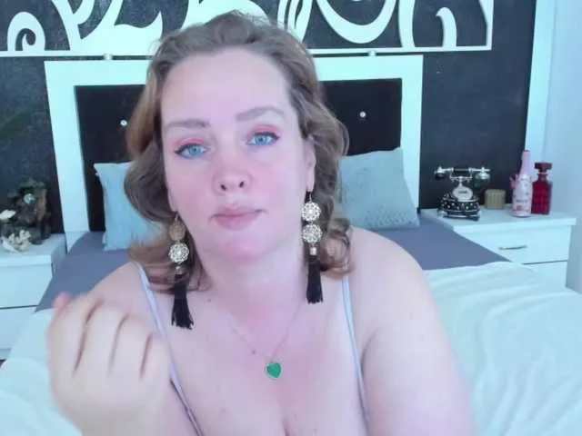 Live sex webcam photo for SinFulTitsDD #277790377