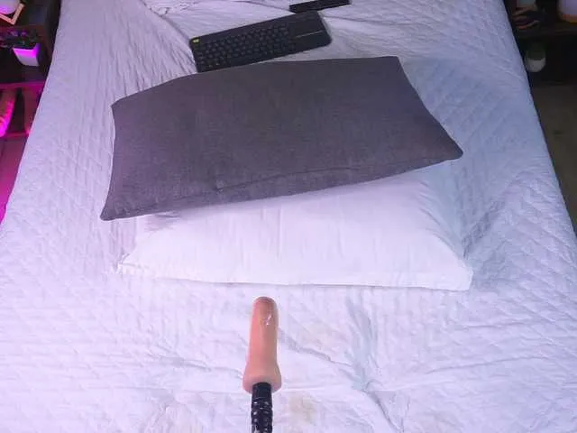 Live sex webcam photo for SinOfRaquel #290634877