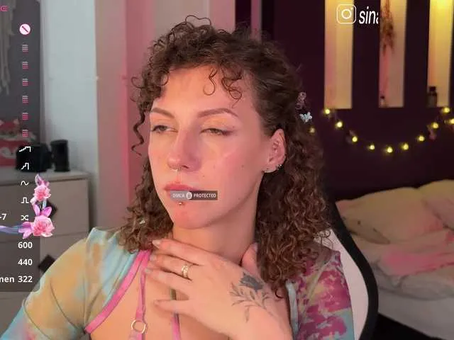 Live sex webcam photo for Sinabonka1 #290876529