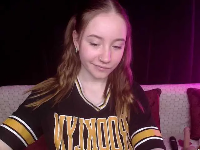 Live sex webcam photo for SindiWatson #277153007