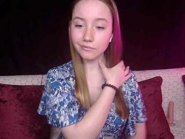 Live sex webcam photo for SindiWatson #277270083