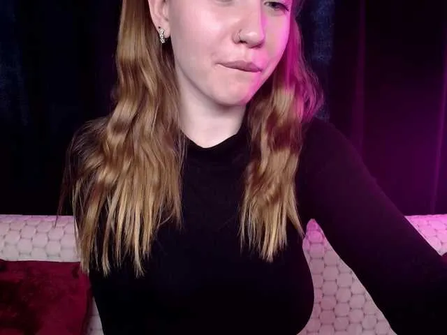 Live sex webcam photo for SindiWatson #277850735