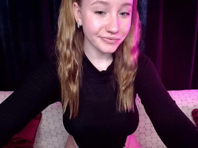 Live sex webcam photo for SindiWatson #277895207