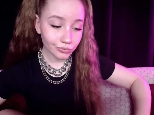 Live sex webcam photo for SindiWatson #290788218