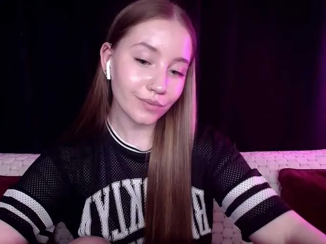 Live sex webcam photo for SindiWatson #291709403