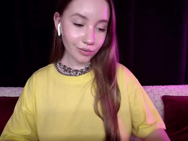 Live sex webcam photo for SindiWatson #291754000