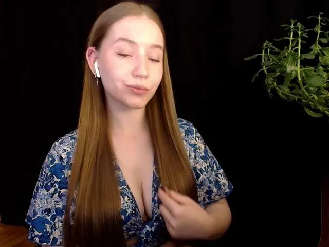 Live sex webcam photo for SindiWatson #291926431