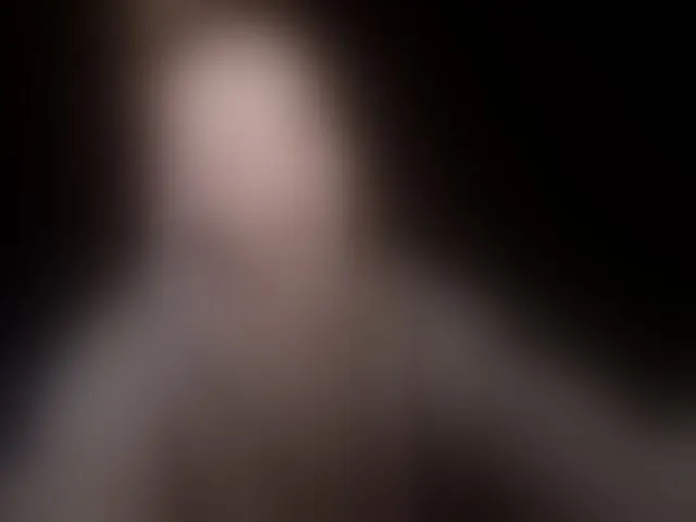 Live sex webcam photo for SindiWatson #292706442