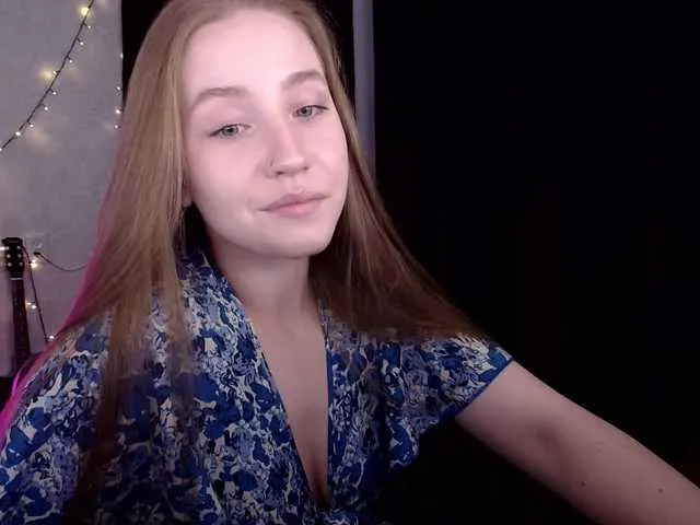 Live sex webcam photo for SindiWatson #293921617