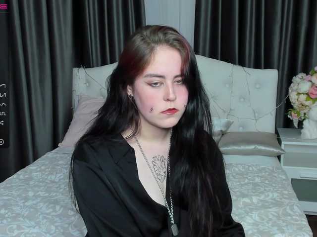 Live sex webcam photo for SindySmitt #272809271