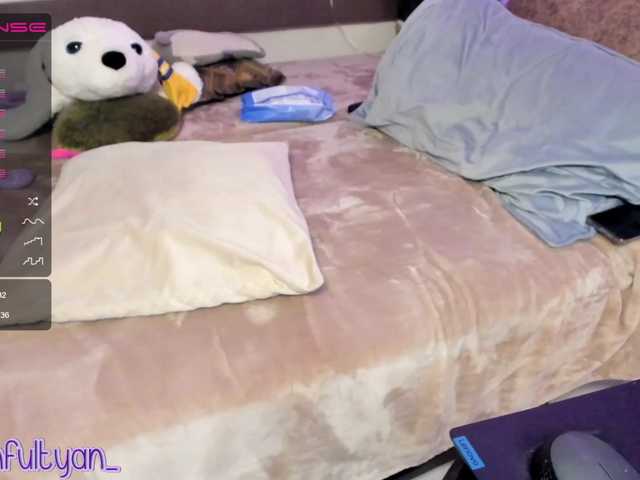 Live sex webcam photo for SinfulTyan #271938292