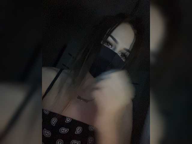 Live sex webcam photo for SinfulTyan #273592592