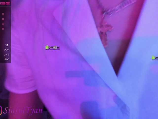 Live sex webcam photo for SinfulTyan #274437110