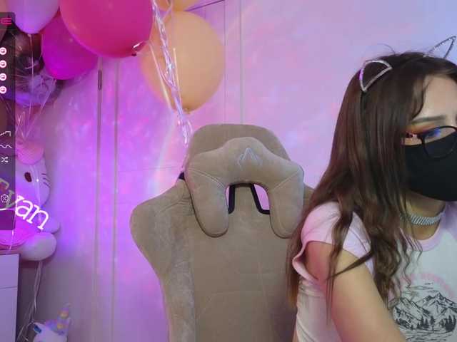 Live sex webcam photo for SinfulTyan #275462173