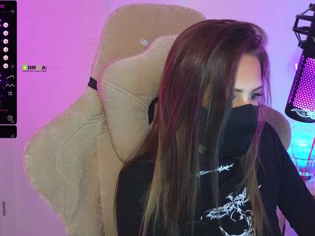 Live sex webcam photo for SinfulTyan #276093797