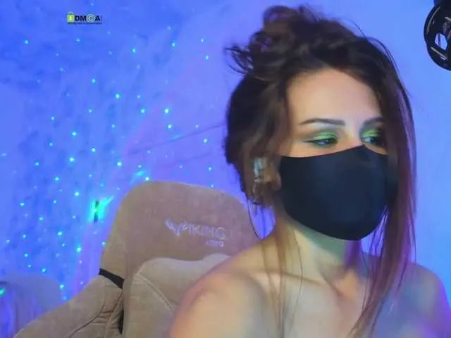 Live sex webcam photo for SinfulTyan #276333112