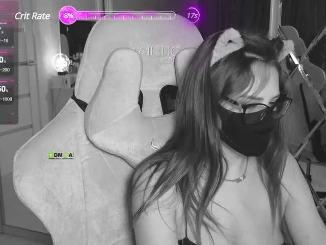 Live sex webcam photo for SinfulTyan #276916398