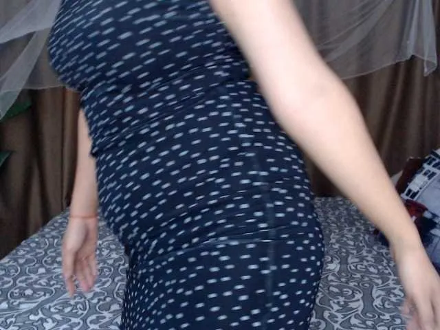 Live sex webcam photo for SionaMuen #276513521