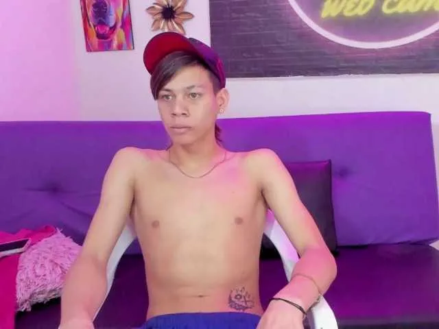 Live sex webcam photo for SirRyant #277767295