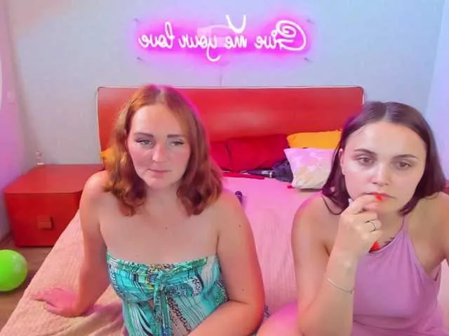 Live sex webcam photo for SixNipples #276169796