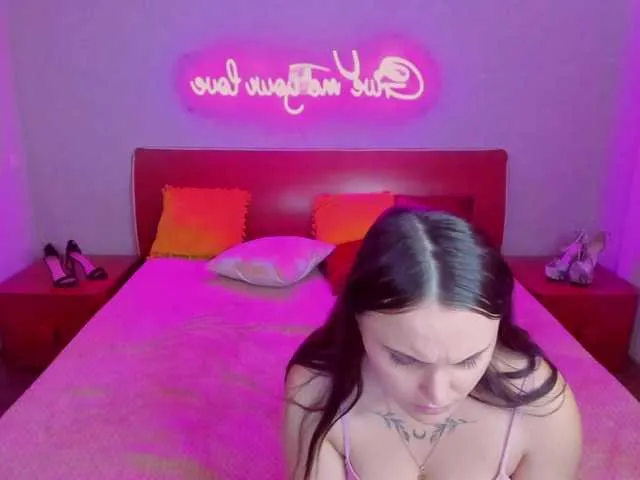 Live sex webcam photo for SixNipples #276198903