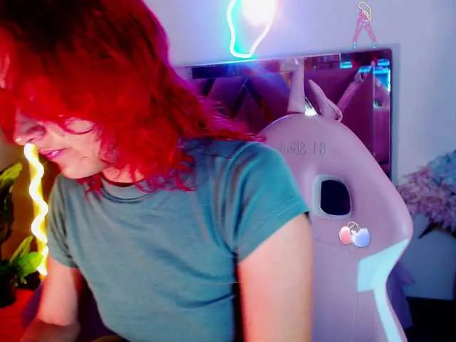 Live sex webcam photo for Skarlet-tay #277561811