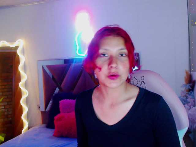 Live sex webcam photo for Skarlet-tay #277575497