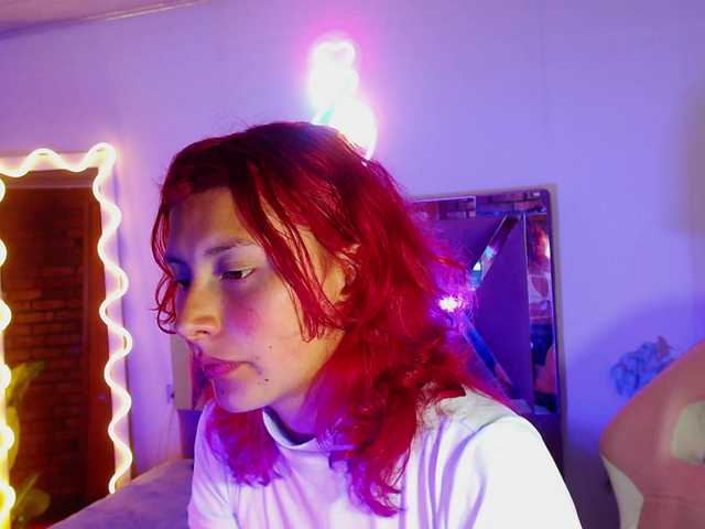 Live sex webcam photo for Skarlet-tay #277581996