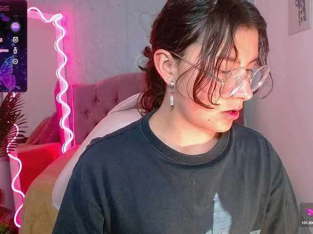 Live sex webcam photo for Skarlet-tay #278109326