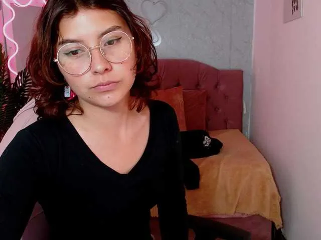 Live sex webcam photo for Skarlet-tay #278128213