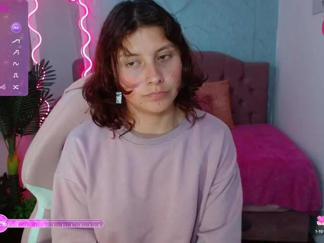 Live sex webcam photo for Skarlet-tay #278166273