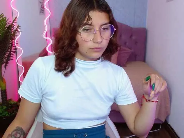 Live sex webcam photo for Skarlet-tay #278311306