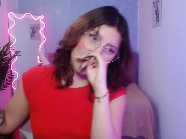 Live sex webcam photo for Skarlet-tay #288000701