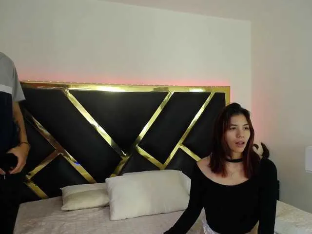 Live sex webcam photo for Skarletyjacob #272840013