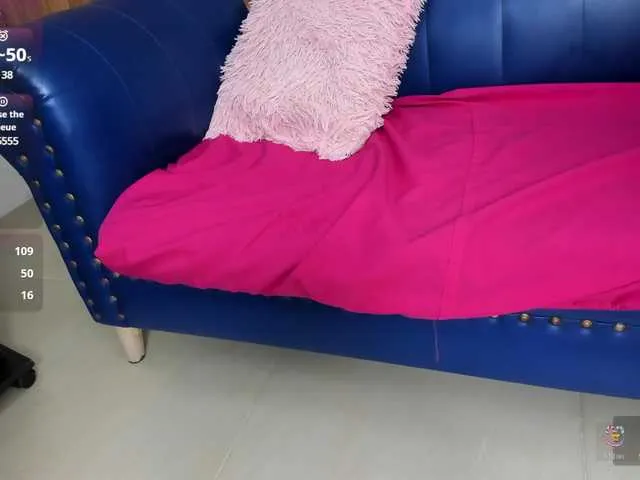 Live sex webcam photo for Skinny-Mature #291571059