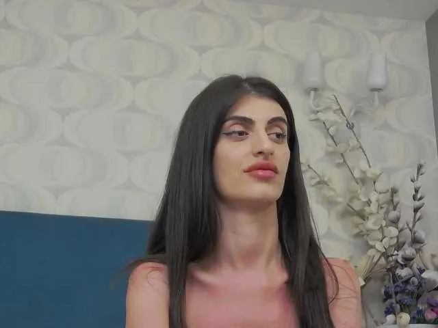 Live sex webcam photo for SkinnyClassyC #275470199