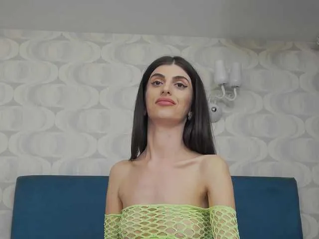 Live sex webcam photo for SkinnyClassyC #275815841