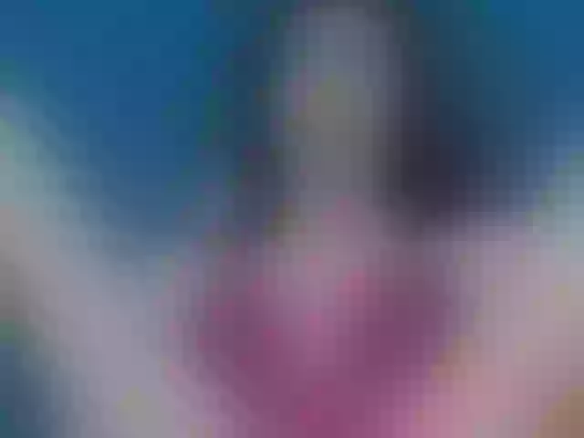 Live sex webcam photo for SkinnyClassyC #276693158