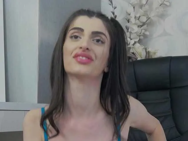 Live sex webcam photo for SkinnyClassyC #276713744