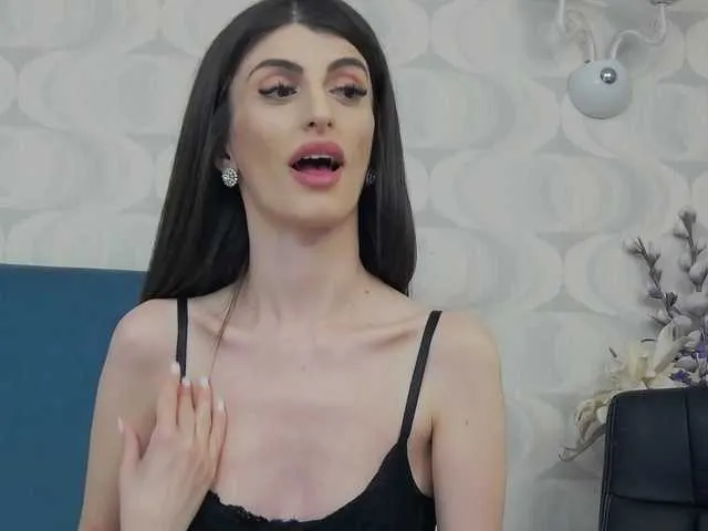 Live sex webcam photo for SkinnyClassyC #277195742