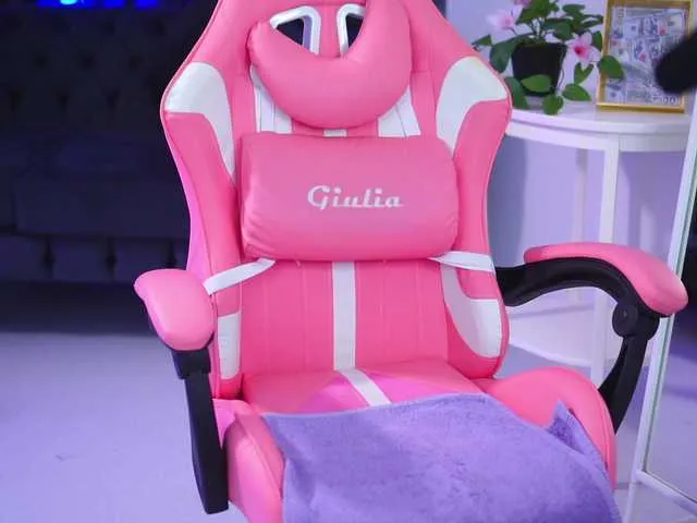 Live sex webcam photo for SkinnySophie #278279981