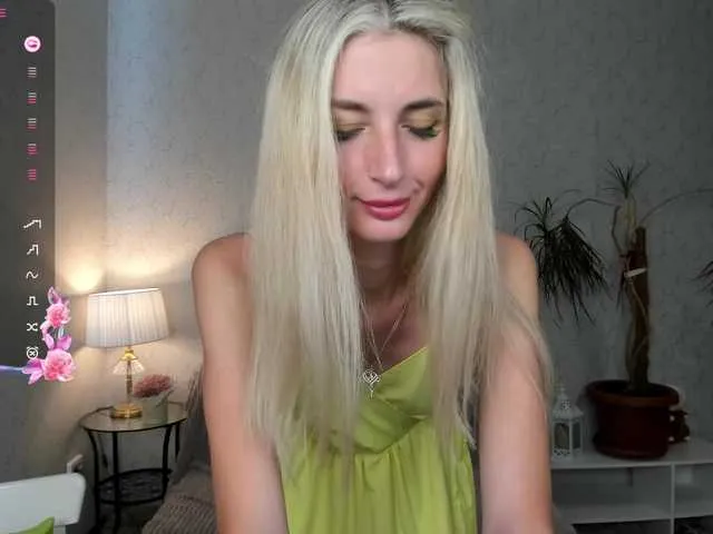 Live sex webcam photo for Skinnylady #291614469