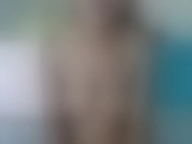 Live sex webcam photo for Skinybitchx #293060765