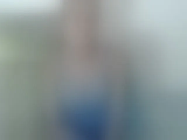 Live sex webcam photo for Skinybitchx #293156101