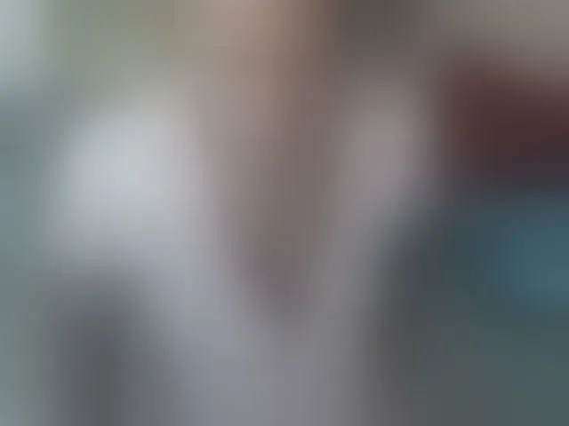 Live sex webcam photo for Skinybitchx #293214297