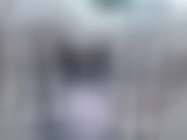Live sex webcam photo for Skinybitchx #293337210