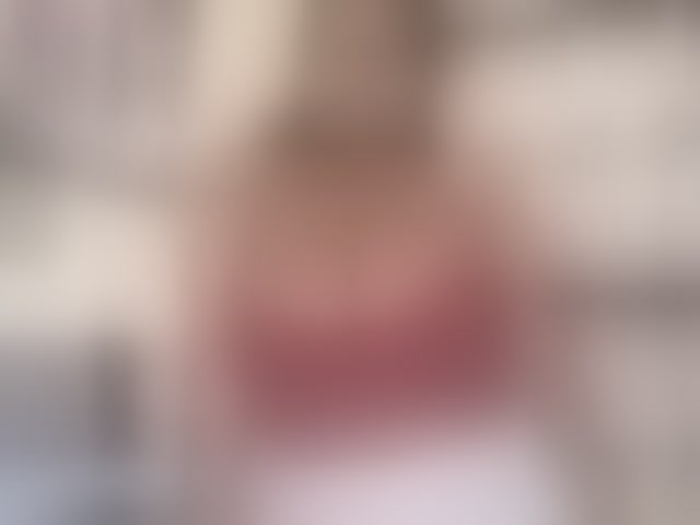 Live sex webcam photo for Sky-Foxxx #294031940