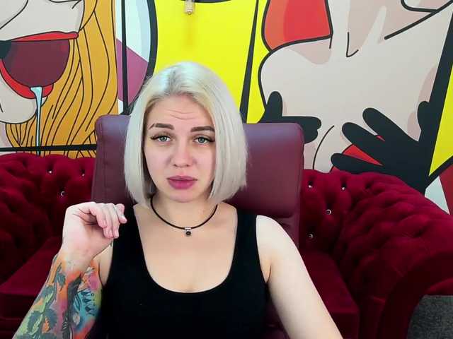 Live sex webcam photo for SkyEyesss #275021853