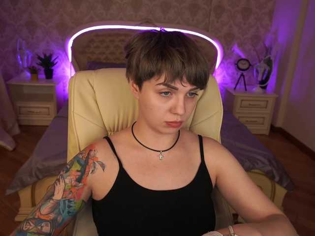 Live sex webcam photo for SkyEyesss #275458139