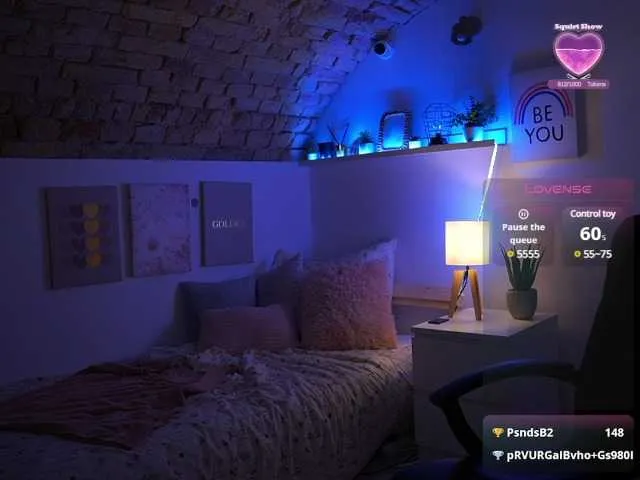 Live sex webcam photo for SkylaNoveaa #290235868